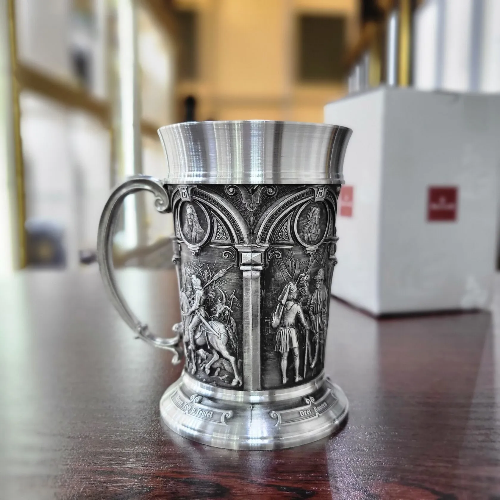 Бокал с ручкой "Durer"